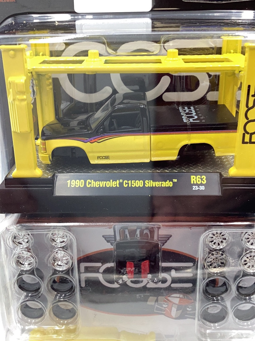 M2マシーン 1990 シボレー C1500 シルバラード (チェイスカー) M2 Machines 1:64 1990 Chevrolet C1500 Silverado Custom Diecast Car