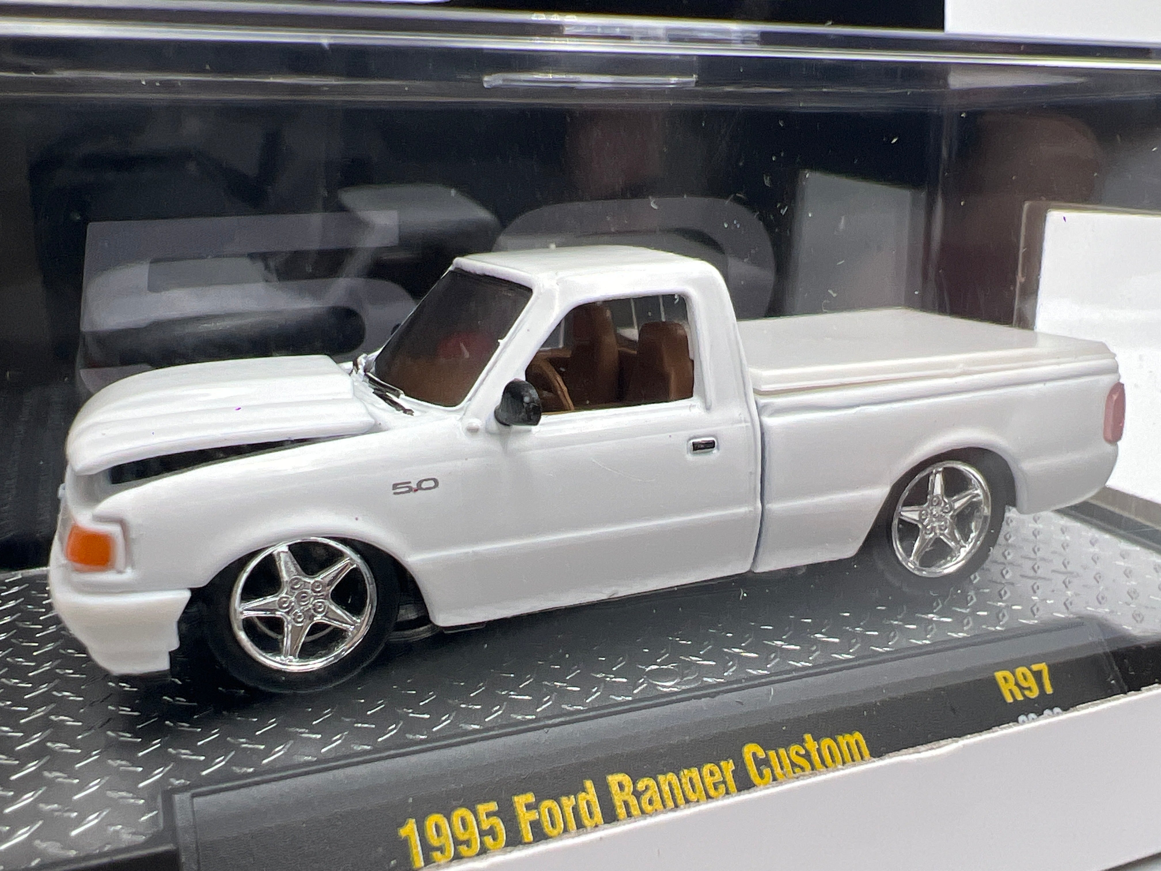 2026 M2 Machines R97 1995 Ford Ranger Custom White – carolinasdiecast