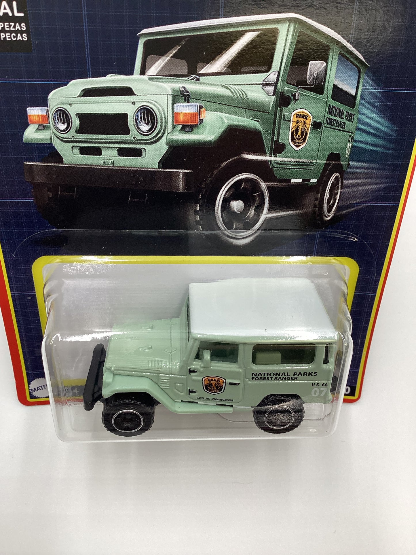 2022 Matchbox Retro Series 8/24 National Parks 1968 Toyota FJ40 Green W/protector