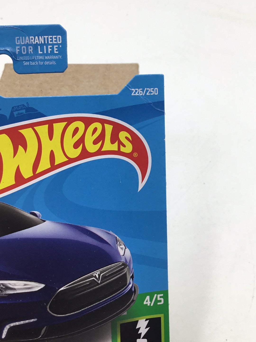 2019 hot wheels super treasure hunt #226 Tesla Model S W/Protector