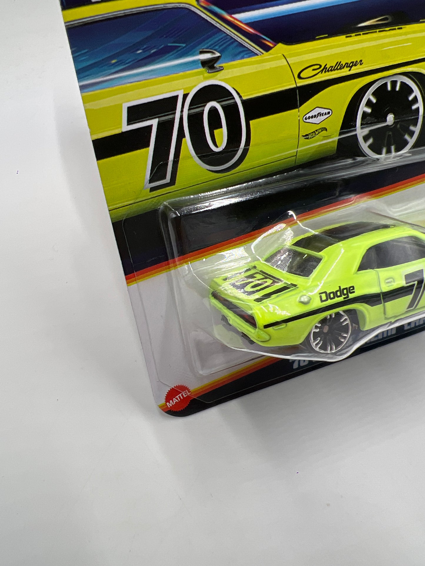 2026 Hot Wheels Neon Speeders #2 70 Dodge Hemi Challenger 160H