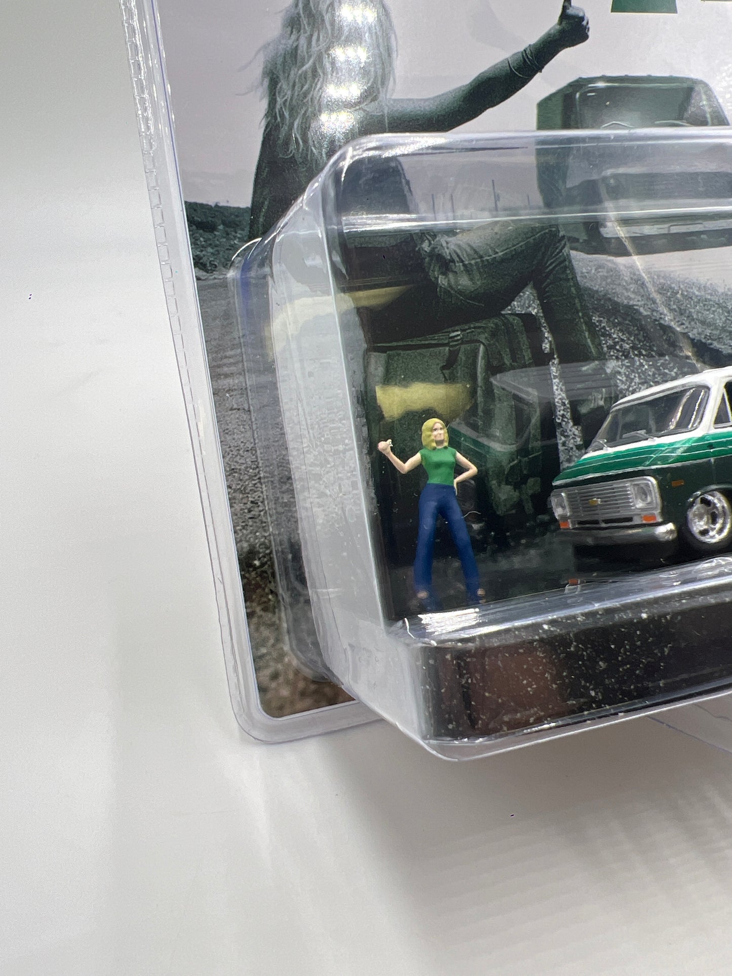 2024 M2 Machines Diorama 1971 Chevy Van G10 R03 199E