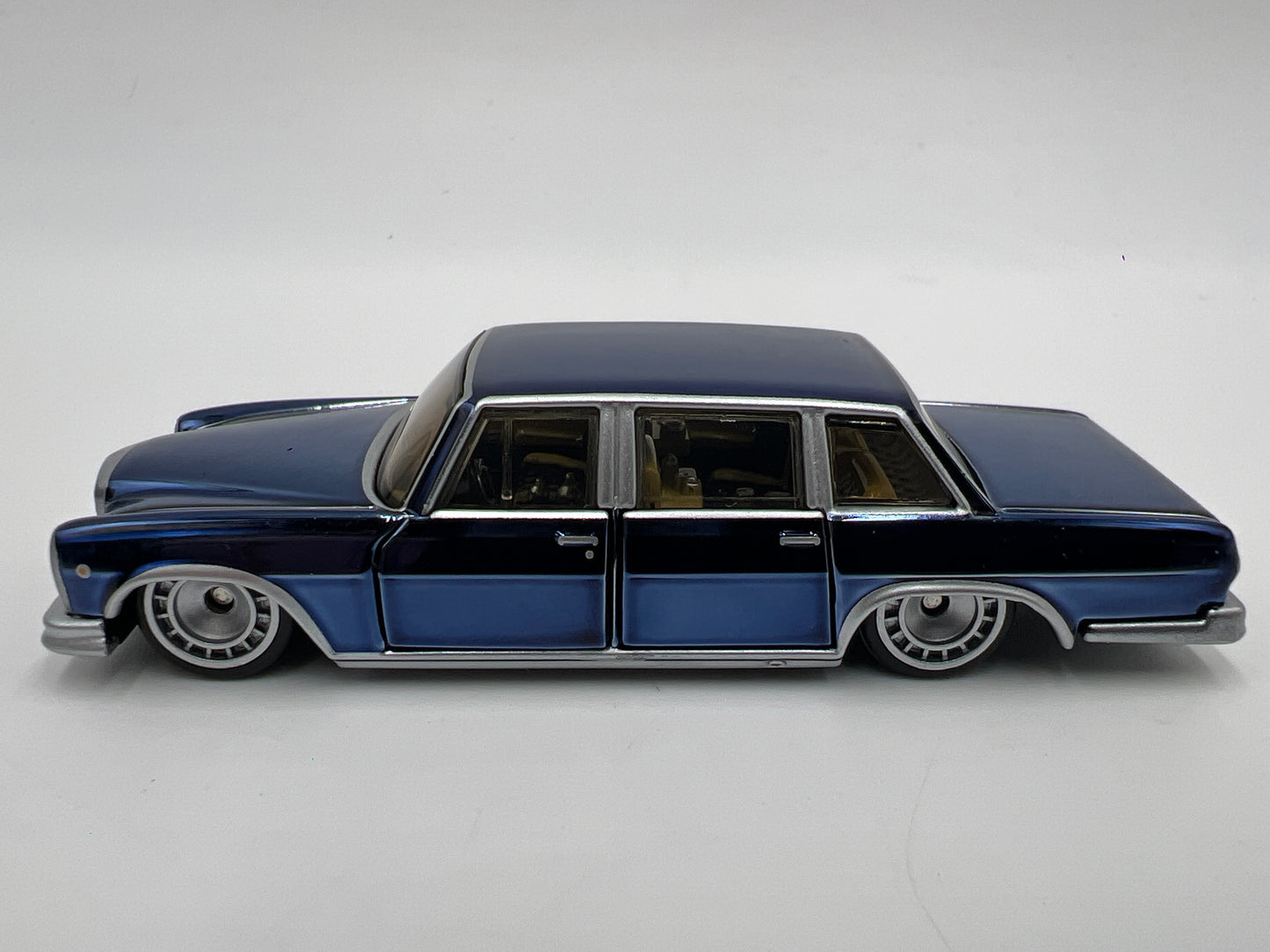 2025 Hot Wheels RLC Mercedes-Benz 600 Blue