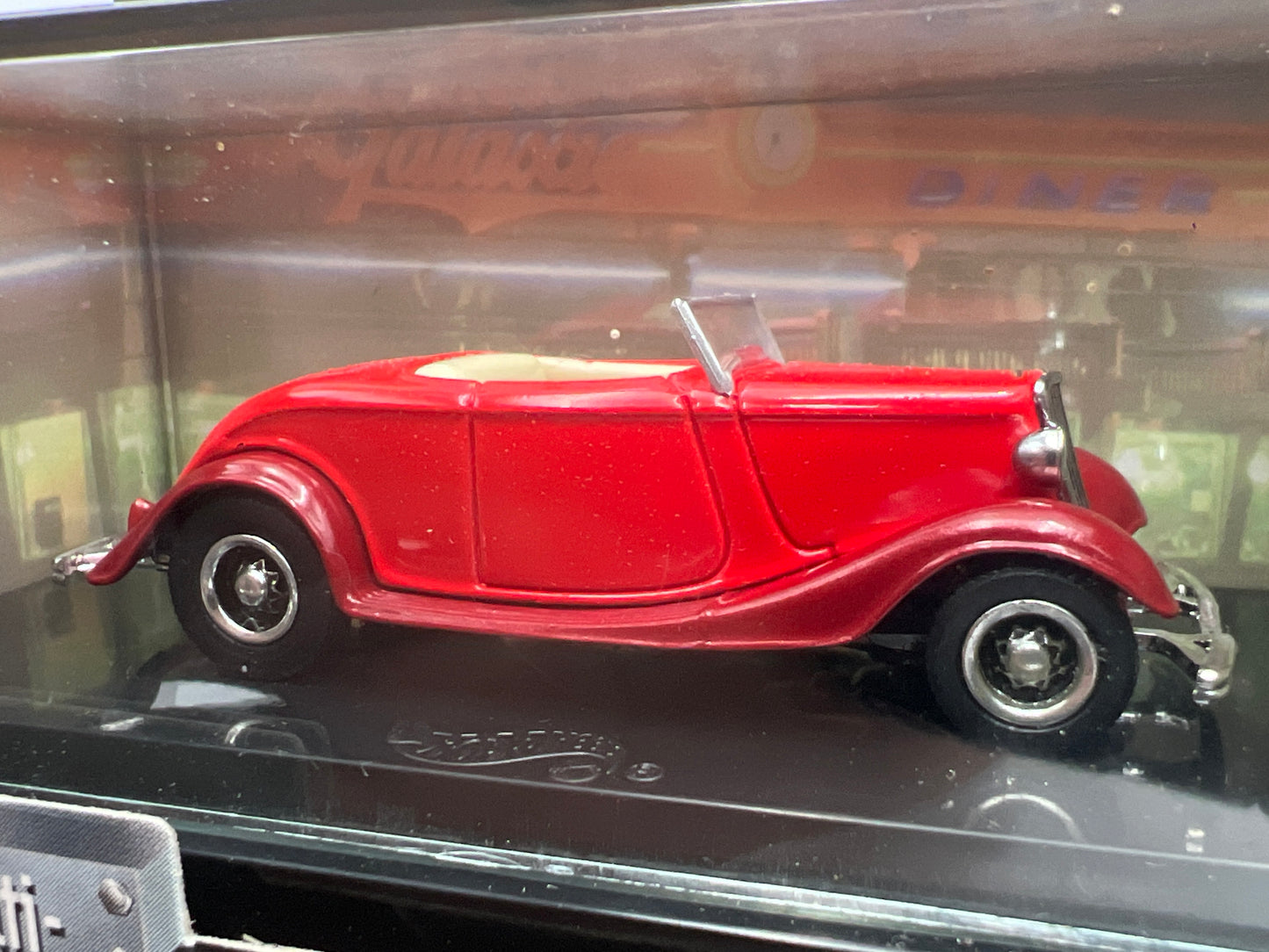 Hot Wheels Collectibles Premium Black Box 1934 Ford Red
