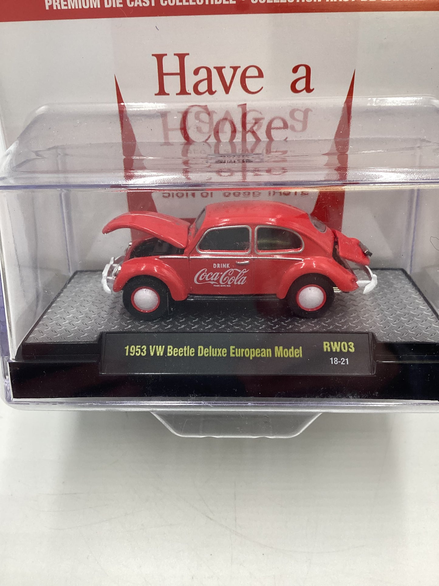 M2 Machines Coca Cola 1953 VW Beetle Deluxe European Model Red RW03 200C