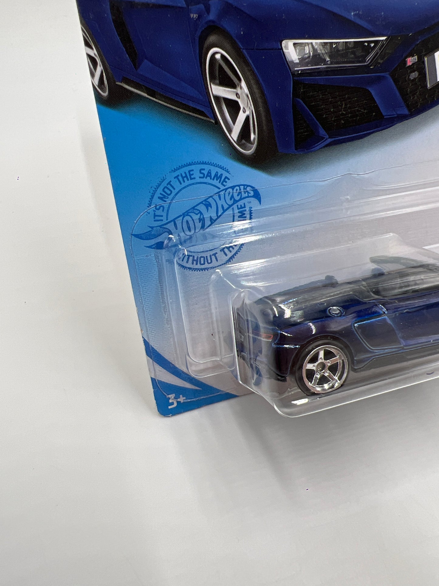 2021 Hot Wheels Super Treasure Hunt #211 2019 Audi R8 Spyder Blue W/Protector