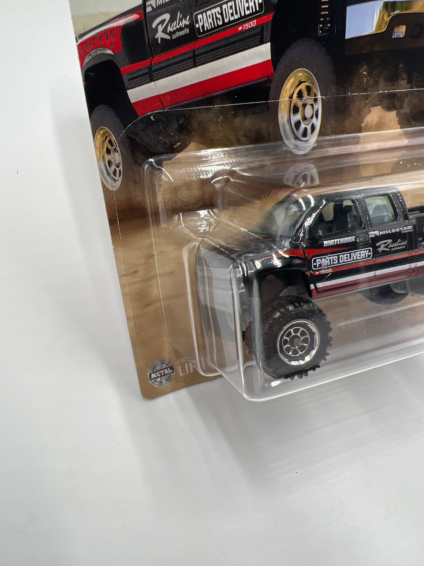 2025 Matchbox Parts Delivery Trucks #5 Chevrolet Silverado 4x4 Black Skyjacker 157F