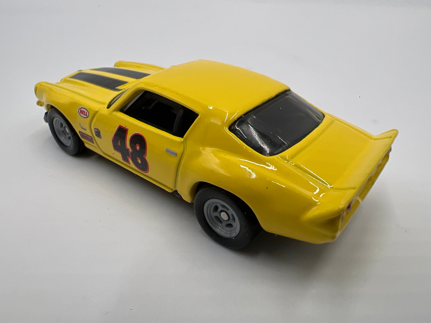 Hot Wheels 1/64 Premium Diorama Set 70 Camaro Z/28 Yellow Loose