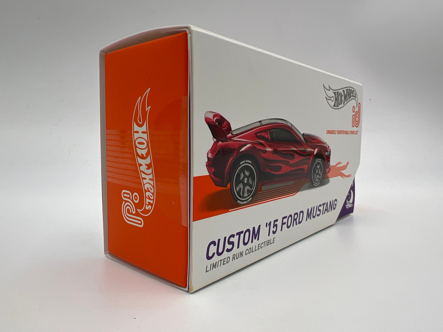Hot Wheels iD Nightburnerz Series 1 #4 Custom 15 Ford Mustang Red Sealed