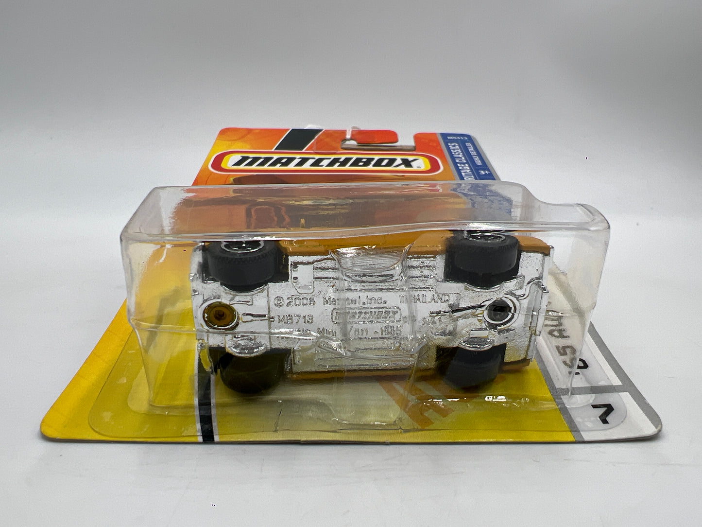 Matchbox Heritage Classics #7 65 Austin Mini Van Yellow Blister Not Perfect 216P