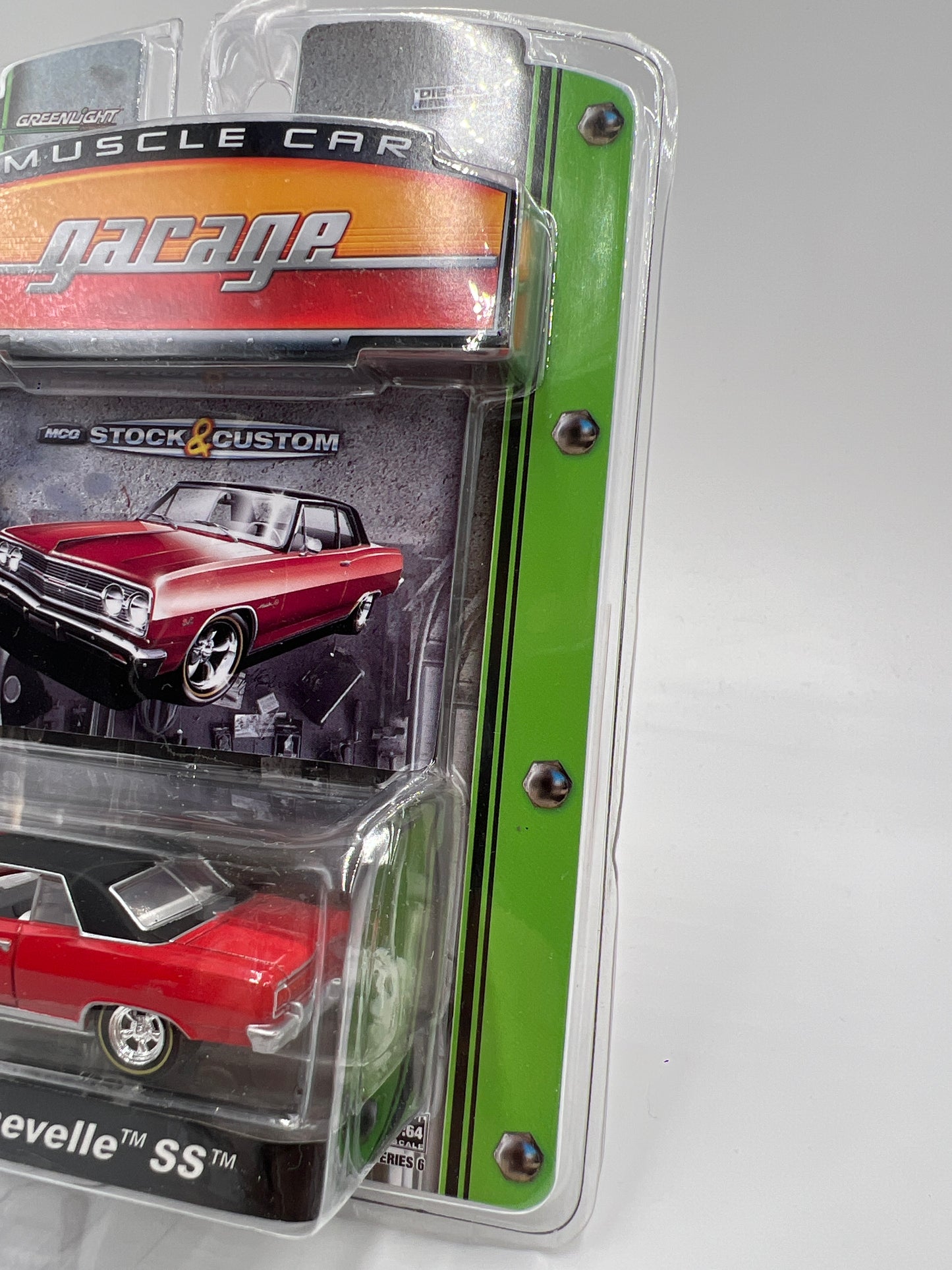 Greenlight Muscle Car Garage Series 6 1965 Chevy Chevelle SS Red 176E