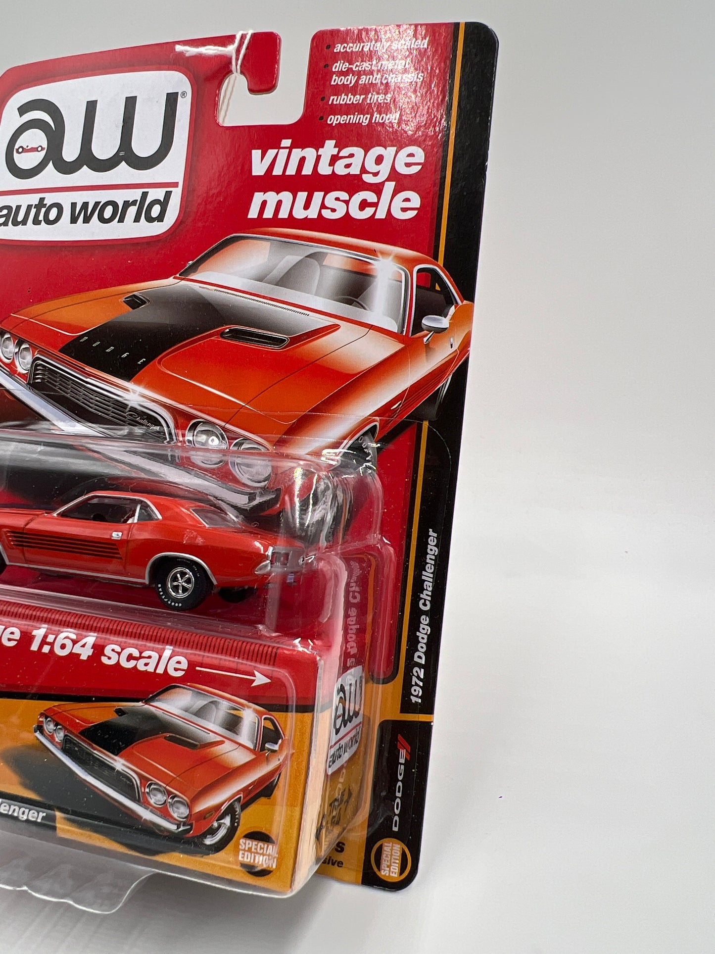Auto World Vintage Muscle Hobby Exclusive 1/1800 1972 Dodge Challenger Orange