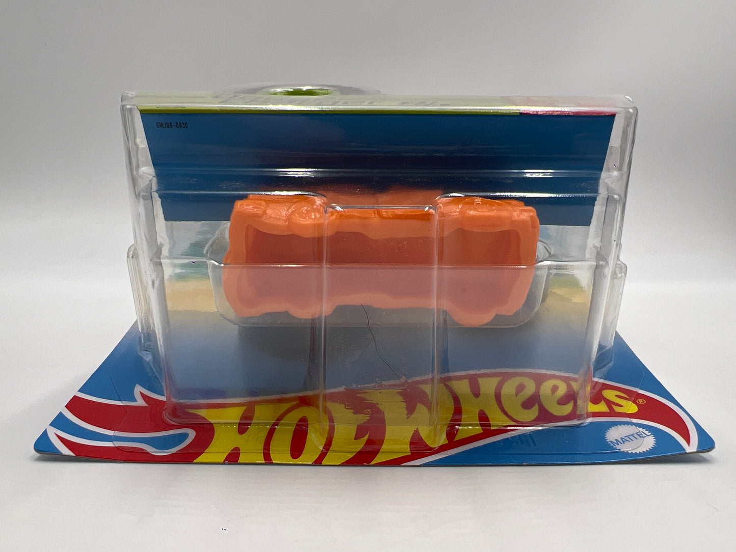 Hot Wheels Monster Trucks Twisted Tredz #17 Dodge Charger R/T 131D