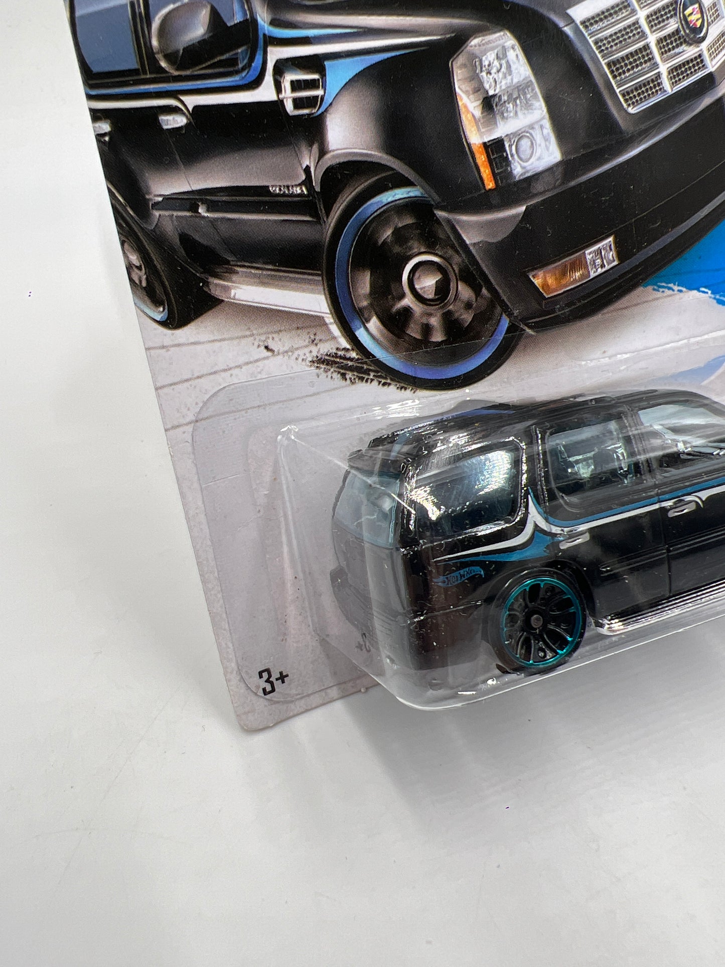 2013 Hot Wheels City #6 07 Cadillac Escalade Black