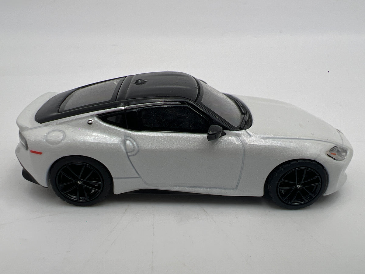 Mini GT #599 MiJo Exclusive Nissan Z Performance 2023 Everest White