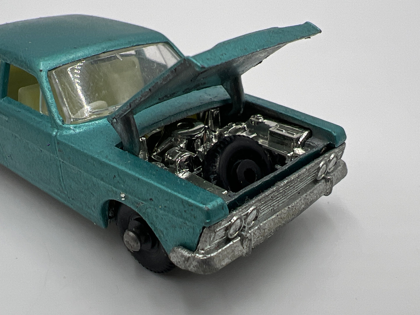 Matchbox Lesney 1/64 Series No 53 Ford Zodiac MK IV Light Blue Loose