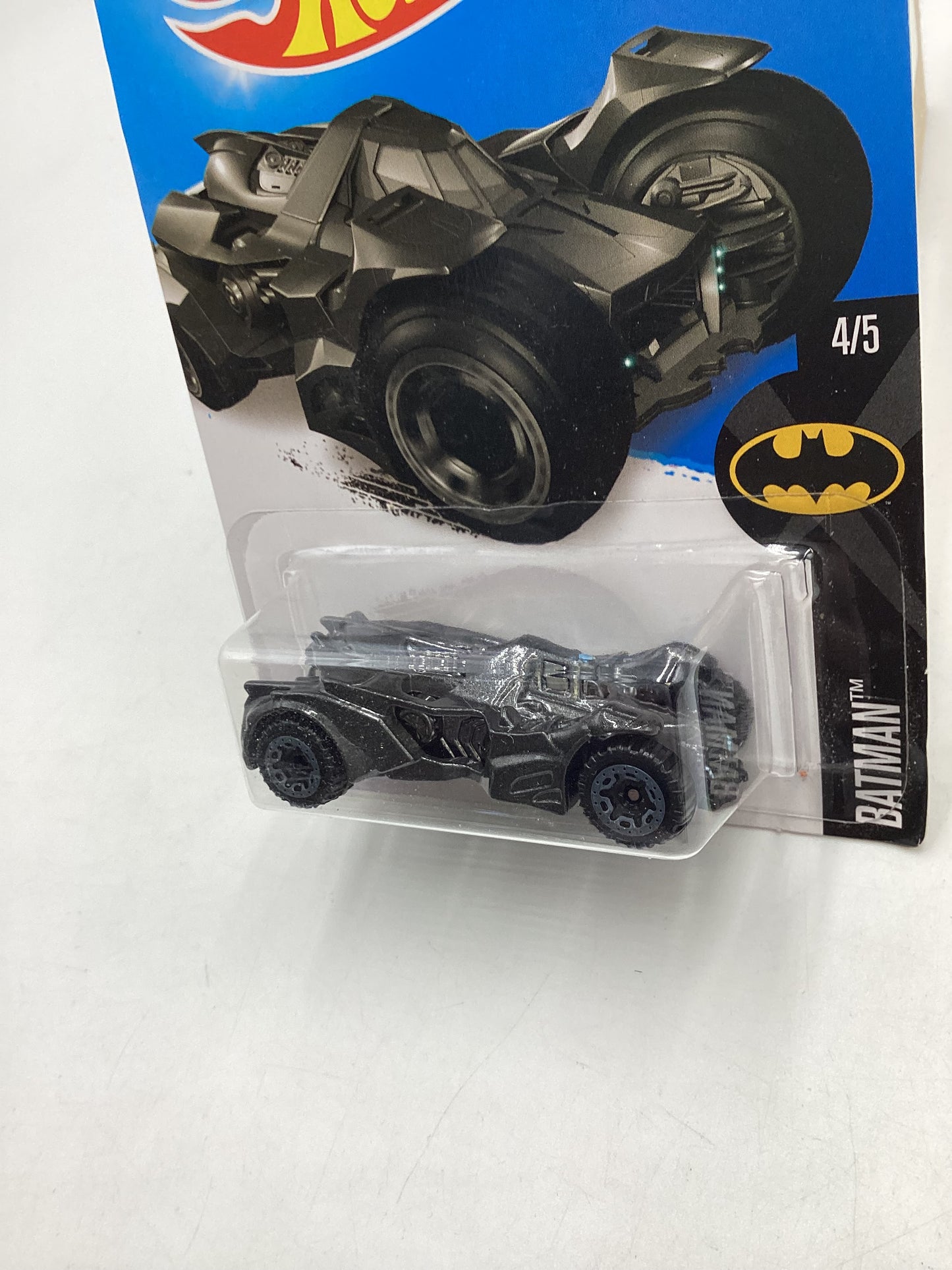 2016 Hot wheels #229 Batman Arkham Knight Batmobile 114H