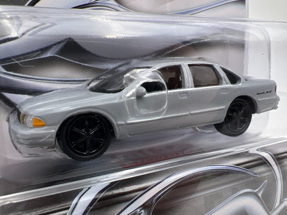 Johnny Lightning MiJo Exclusive 1/3600 1996 Chevrolet Impala SS Gray 292B