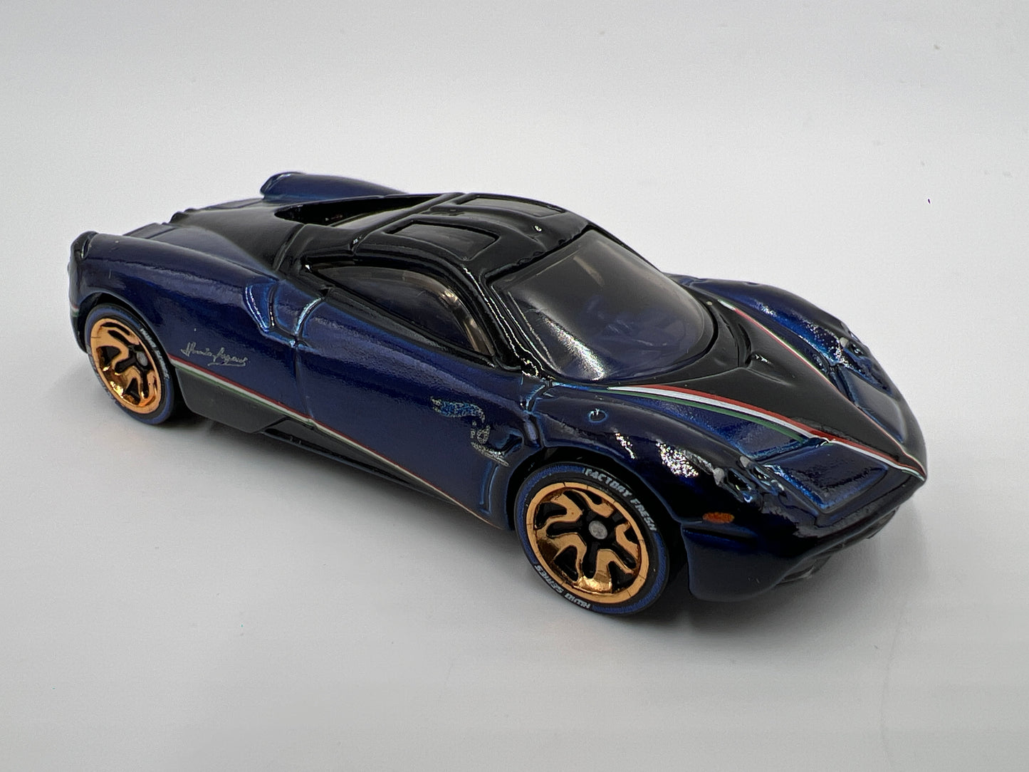 Hot Wheels iD Factory Fresh Series 1 #5 Pagani Huayra Blue