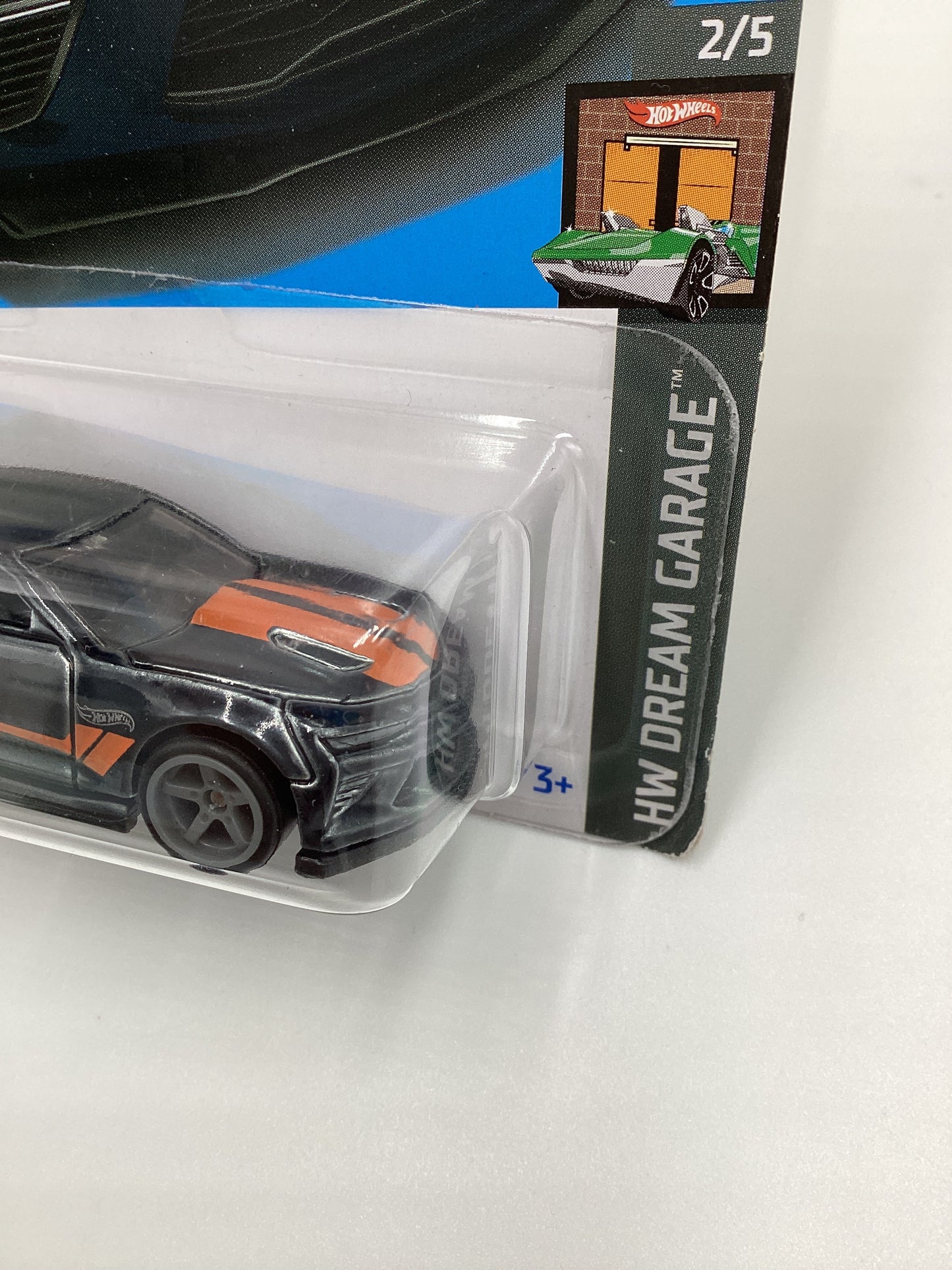 2024 Hot Wheels #32 18 Camaro SS International Card STH Super Treasure Hunt with protector