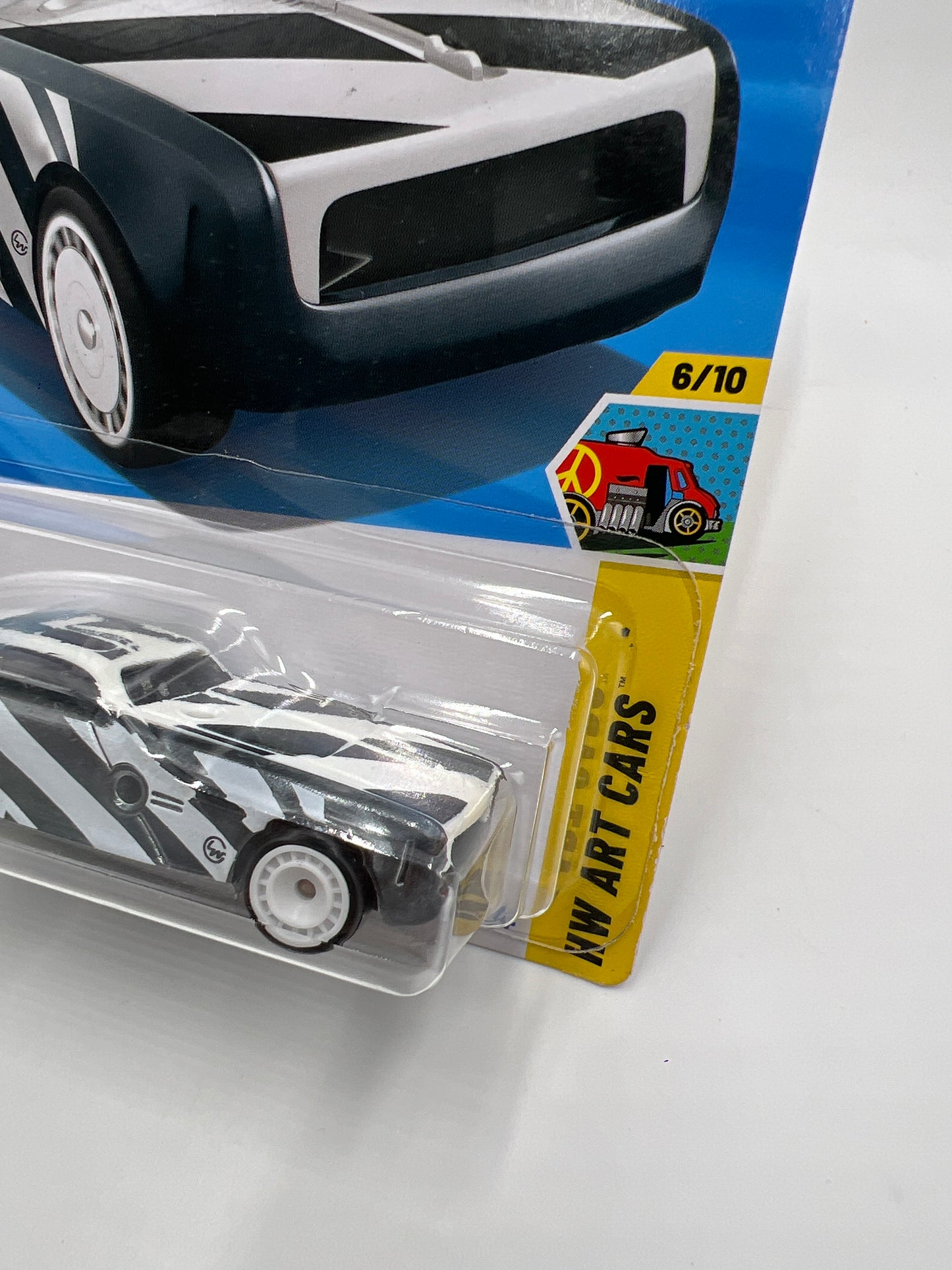 2025 Hot Wheels Super Treasure Hunt #61 Hi-Roller II Black/White W/Protector