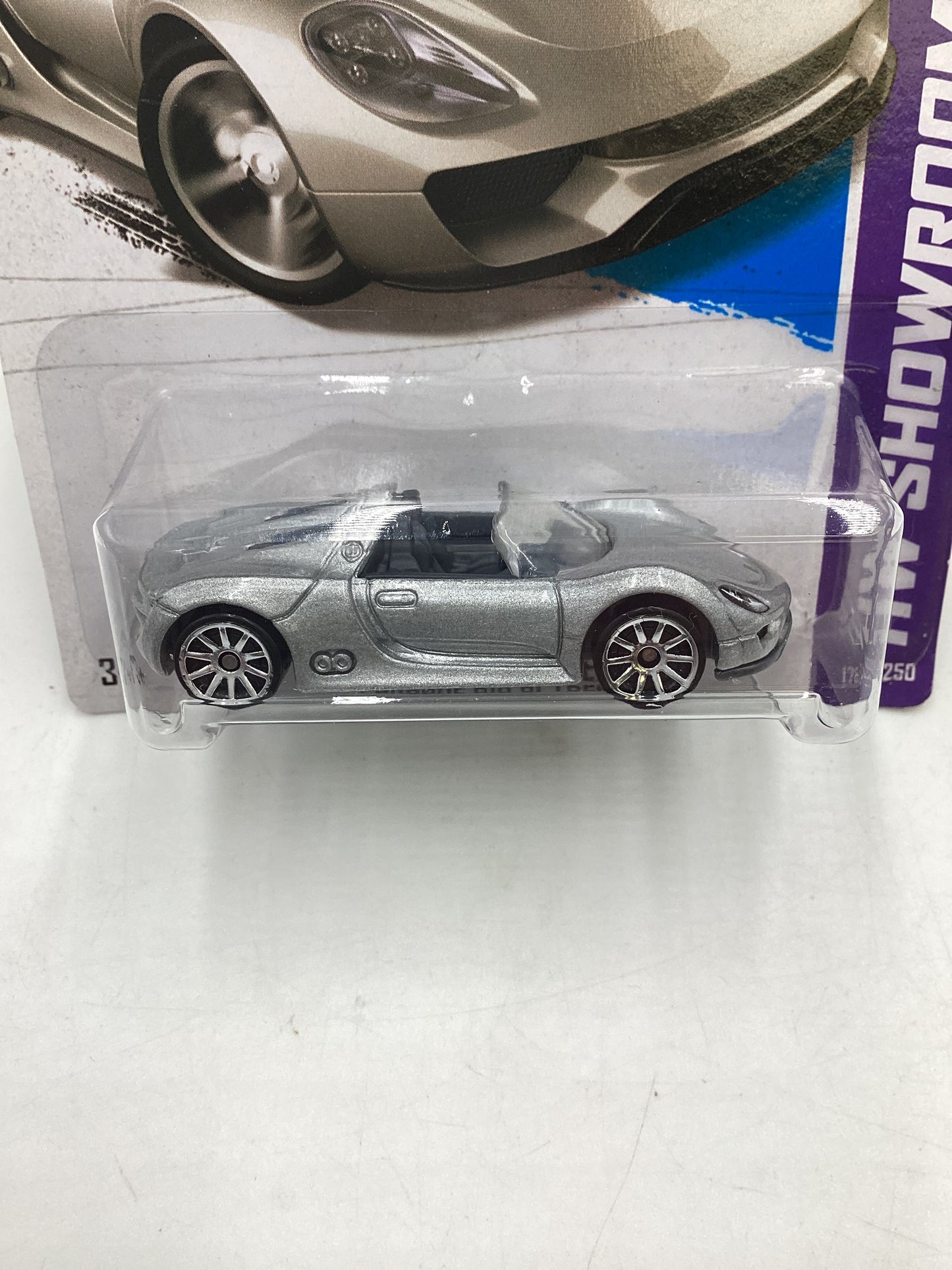 2013 Hot Wheels Showroom #175 Porsche 918 Spyder Silver 99E