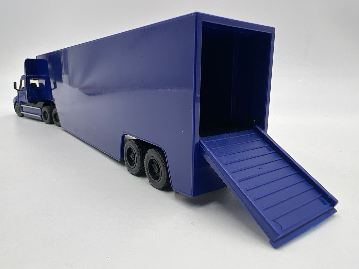 Kinsmart 1/62 Scale Freightliner eCascadia W/Container Blue