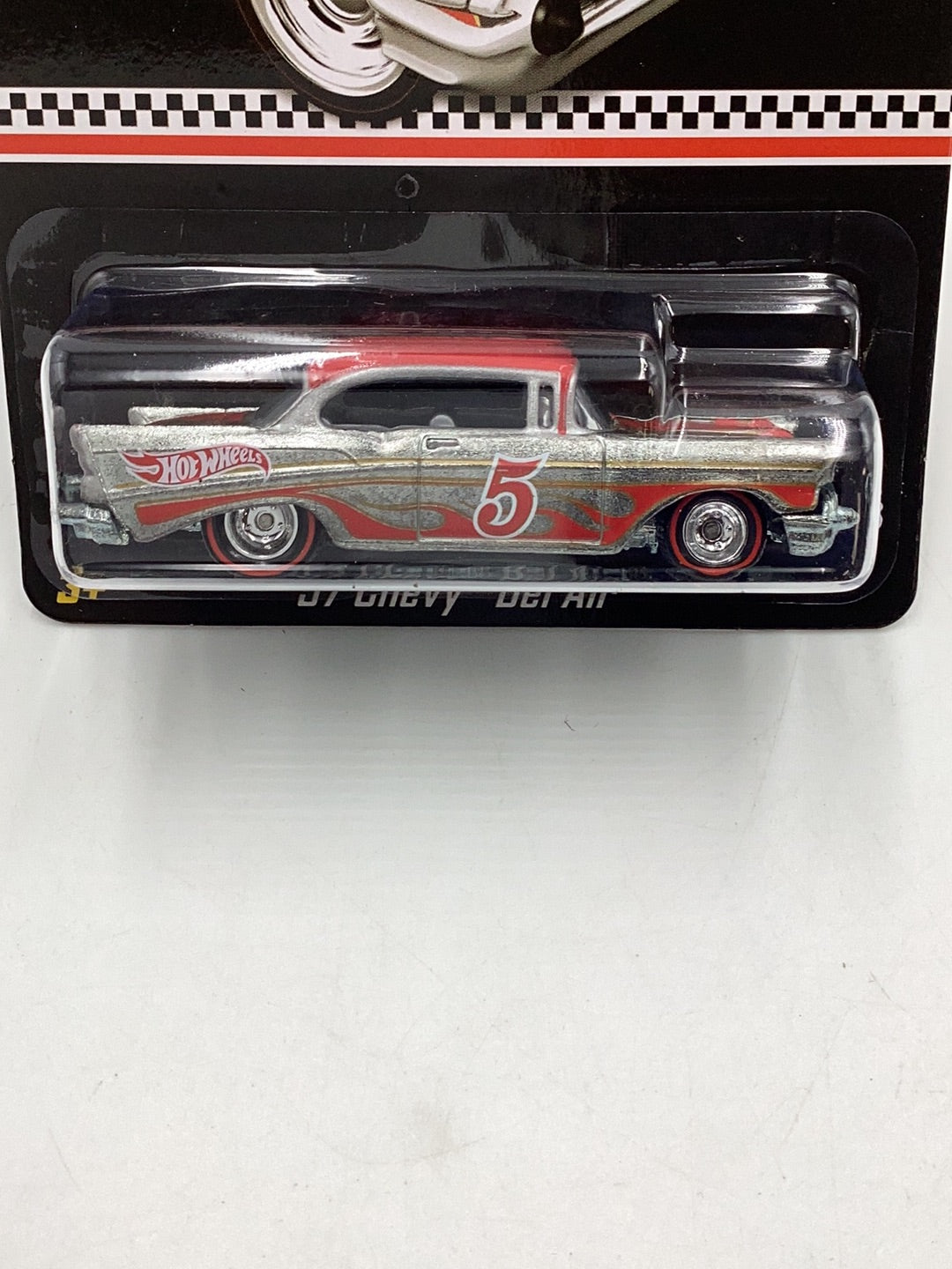 ホットウィール　COLLECTORS CHEVY BEL AIR 2015 Hot wheels collectors edition 57 Chevy Bel Air mail in Zamac