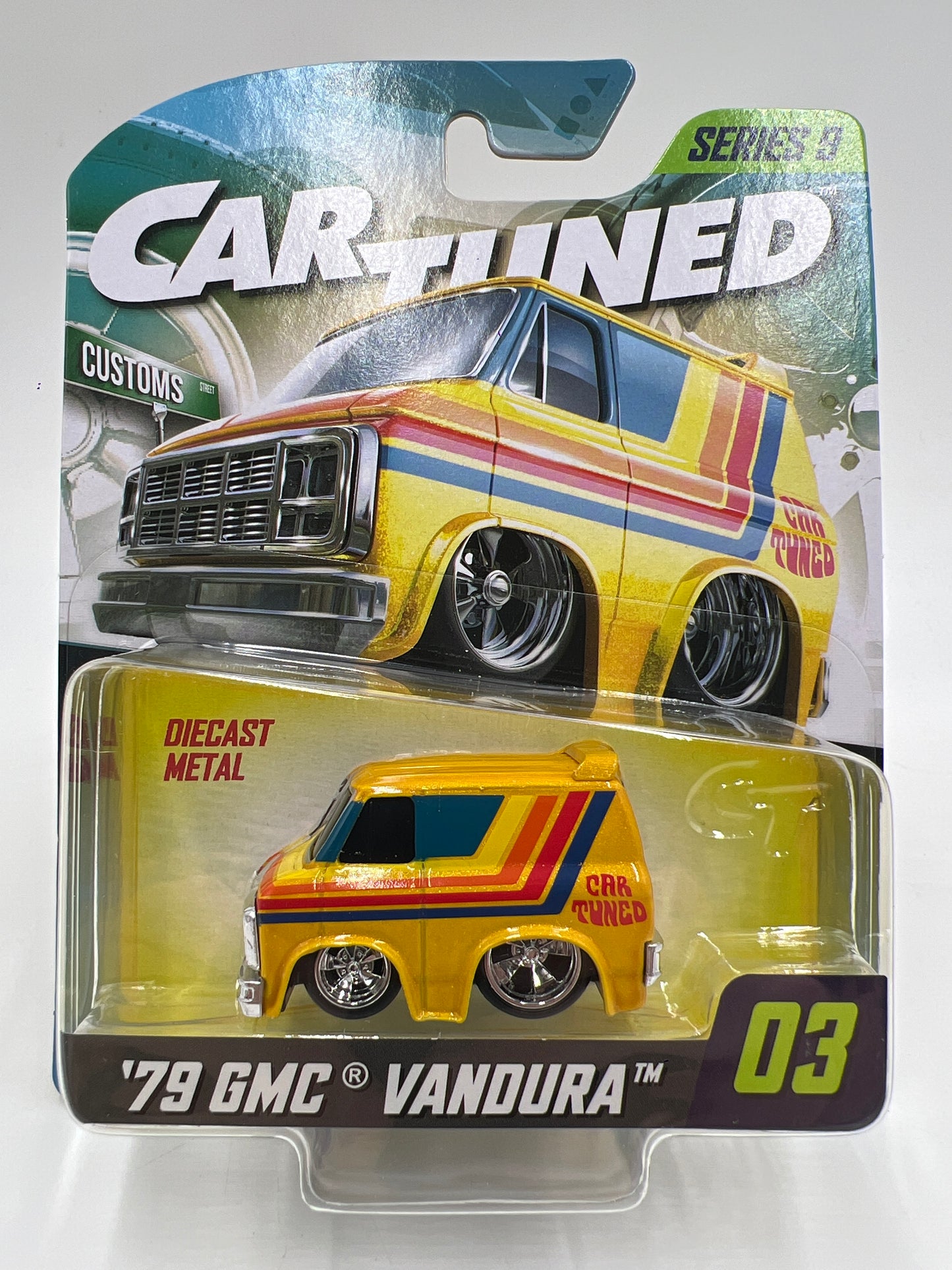 MGA Car Tuned Series 9 #3 79 GMC Vandura Yellow 178C