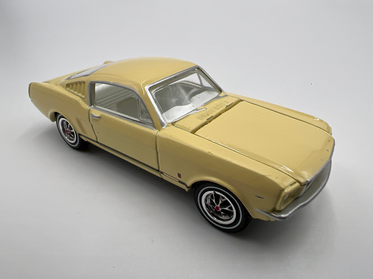 Greenlight Route 66 U.S.A Collector Pack 1965 Ford Mustang  Yellow Loose