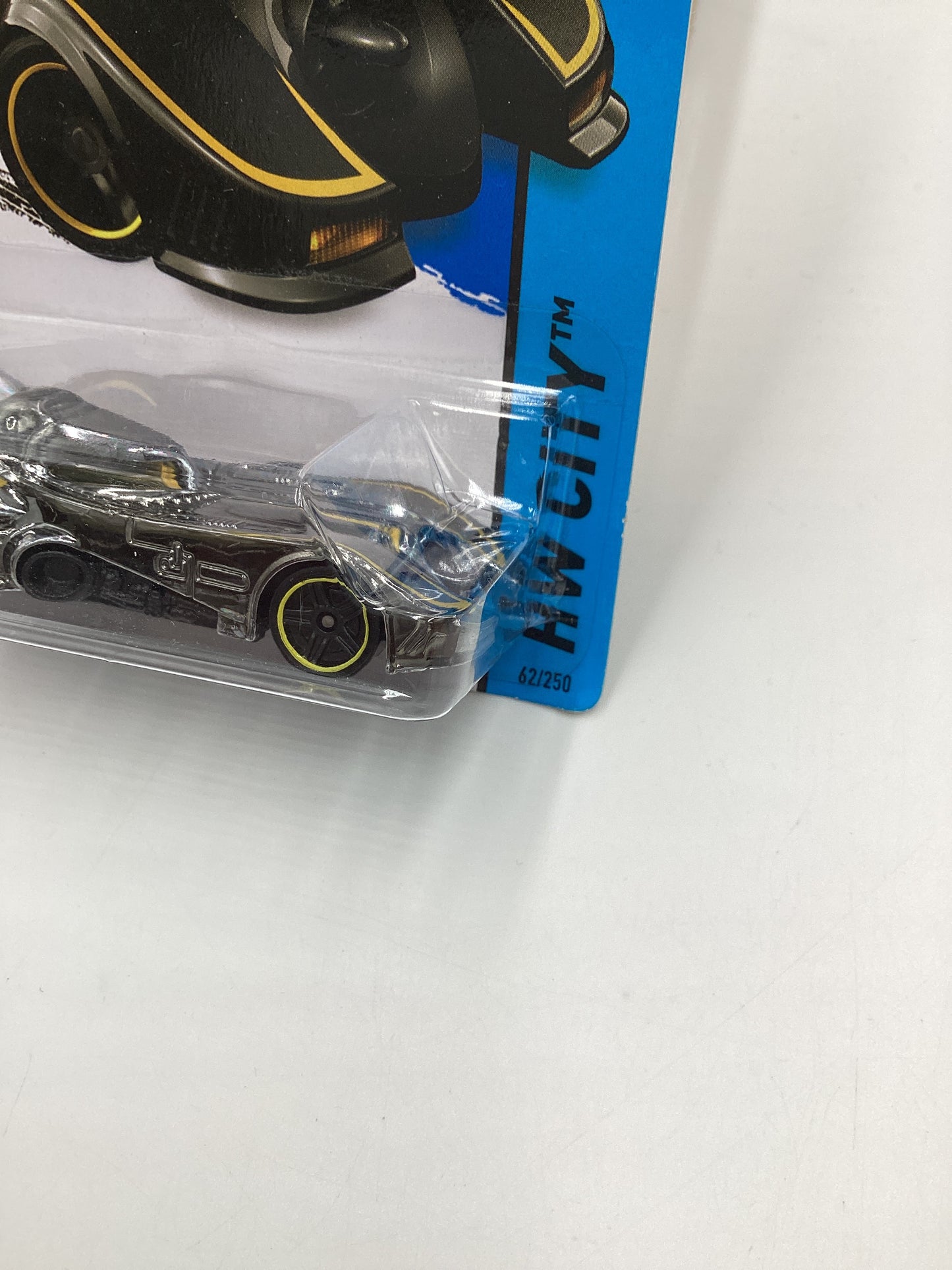 2015 Hot wheels HW City #62 Batmobile 121F