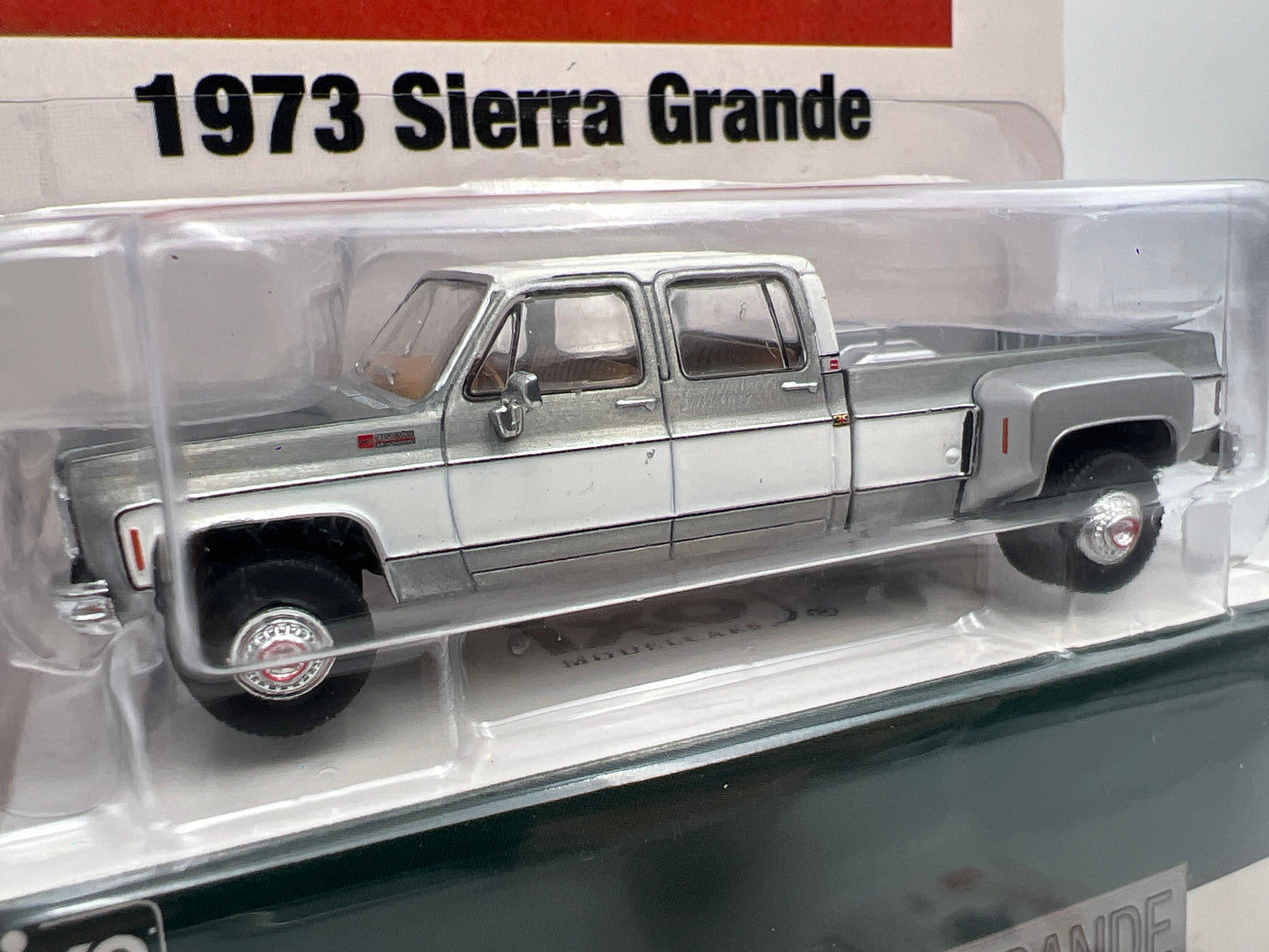 IXO Models CHASE 1973 GMC Sierra Grande 3500 Crew Cab