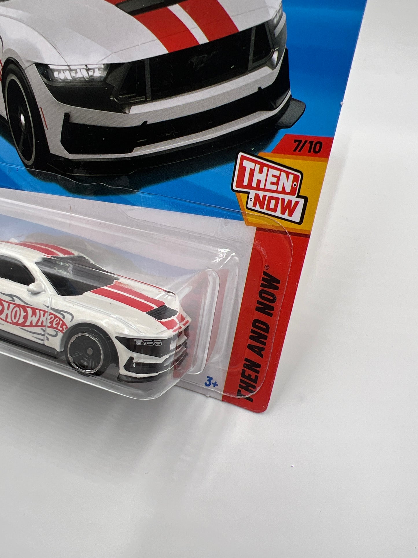 2025 Hot Wheels L Case Then And Now #219 Ford Mustang Dark Horse White 21C
