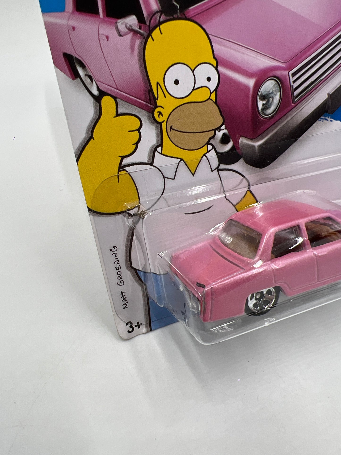 2015 Hot Wheels City #56 The Simpsons Family Car Pink 123A