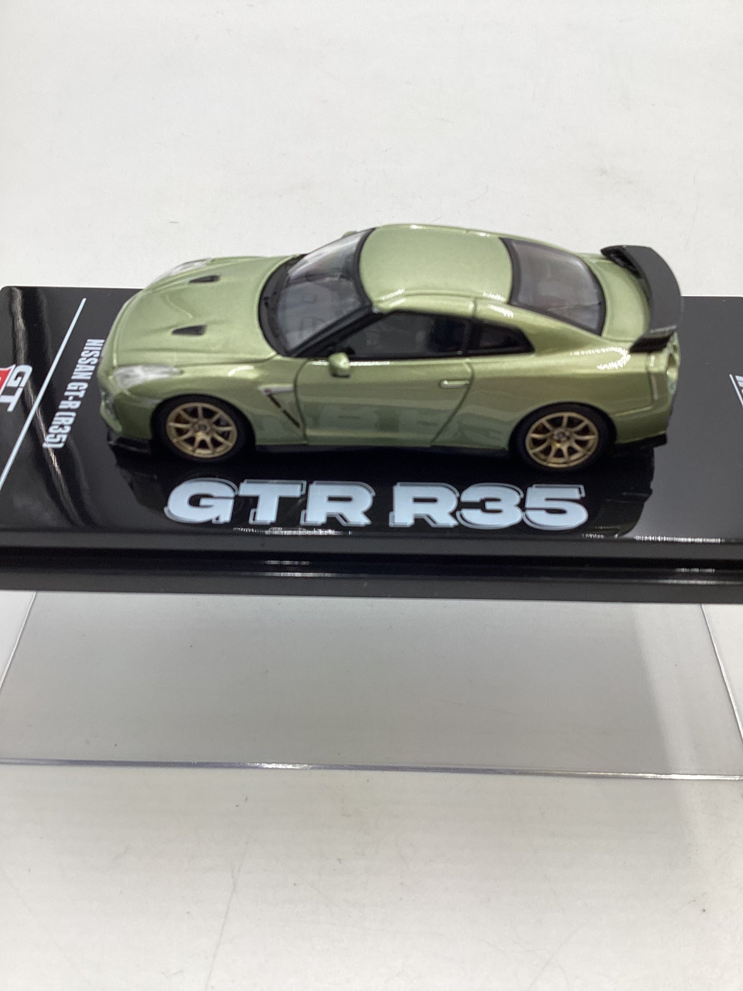 Inno64 Special Edition Nissan Skyline GT-R [R-35] Green