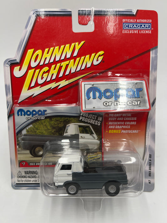 Johnny Lightning Mopar Or No Car #7 1965 Dodge A-100 A100 221C