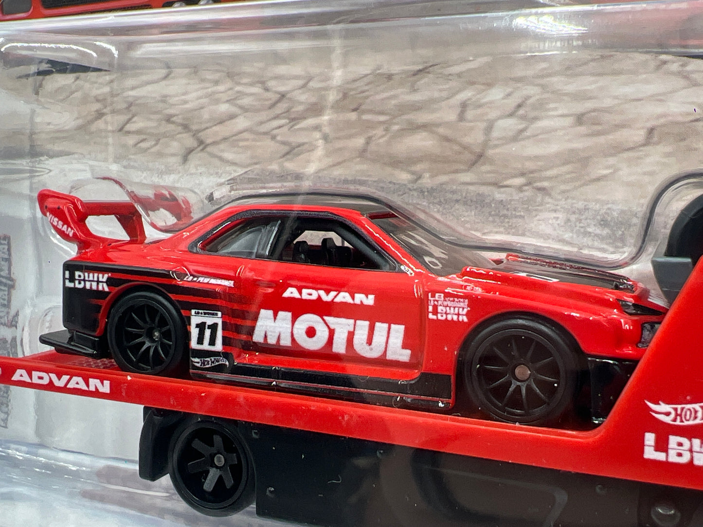 Hot Wheels Premium Team Transport #44 Motul LB-ER34 Super Silhouette Nissan Skyline & Fleet Street W/Protector