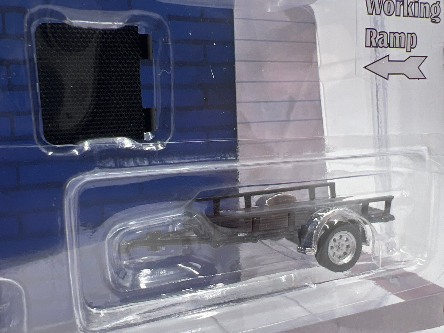Greenlight Hobby Exclusive Hitch & Tow Hot Pursuit 1990 Dodge Ram D250 W/Utility Trailer 186F