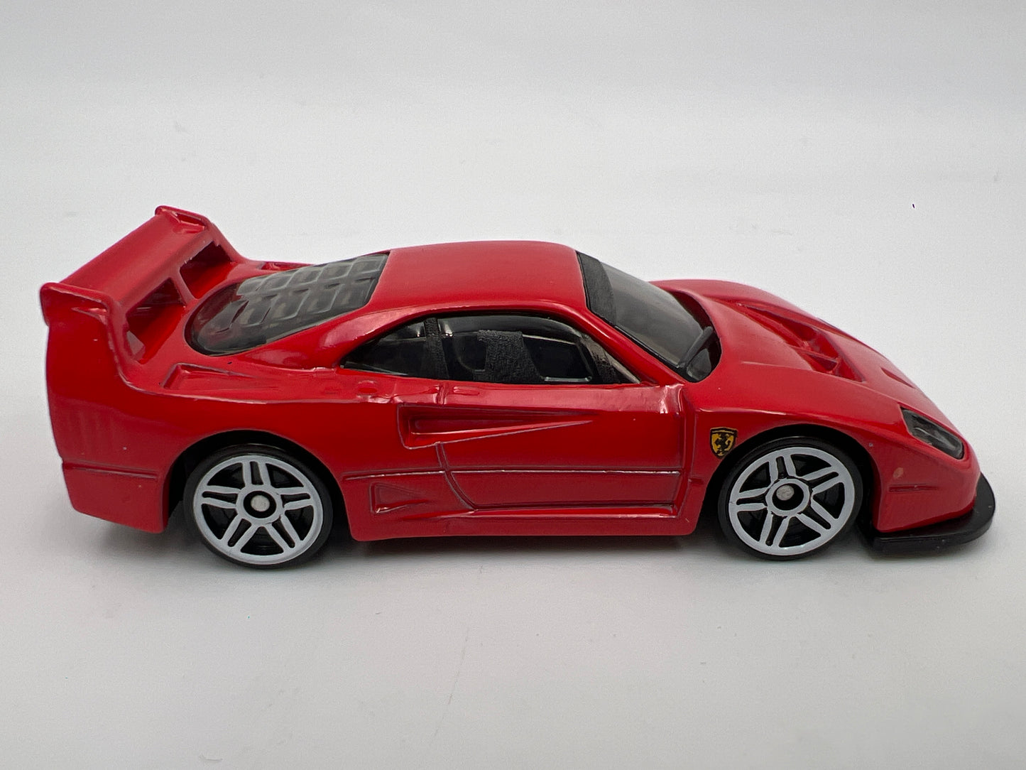 2026 Hot Wheels 1/64 Ferrari 5 Pack Exclusive Ferrari F40 Competizione Red Loose