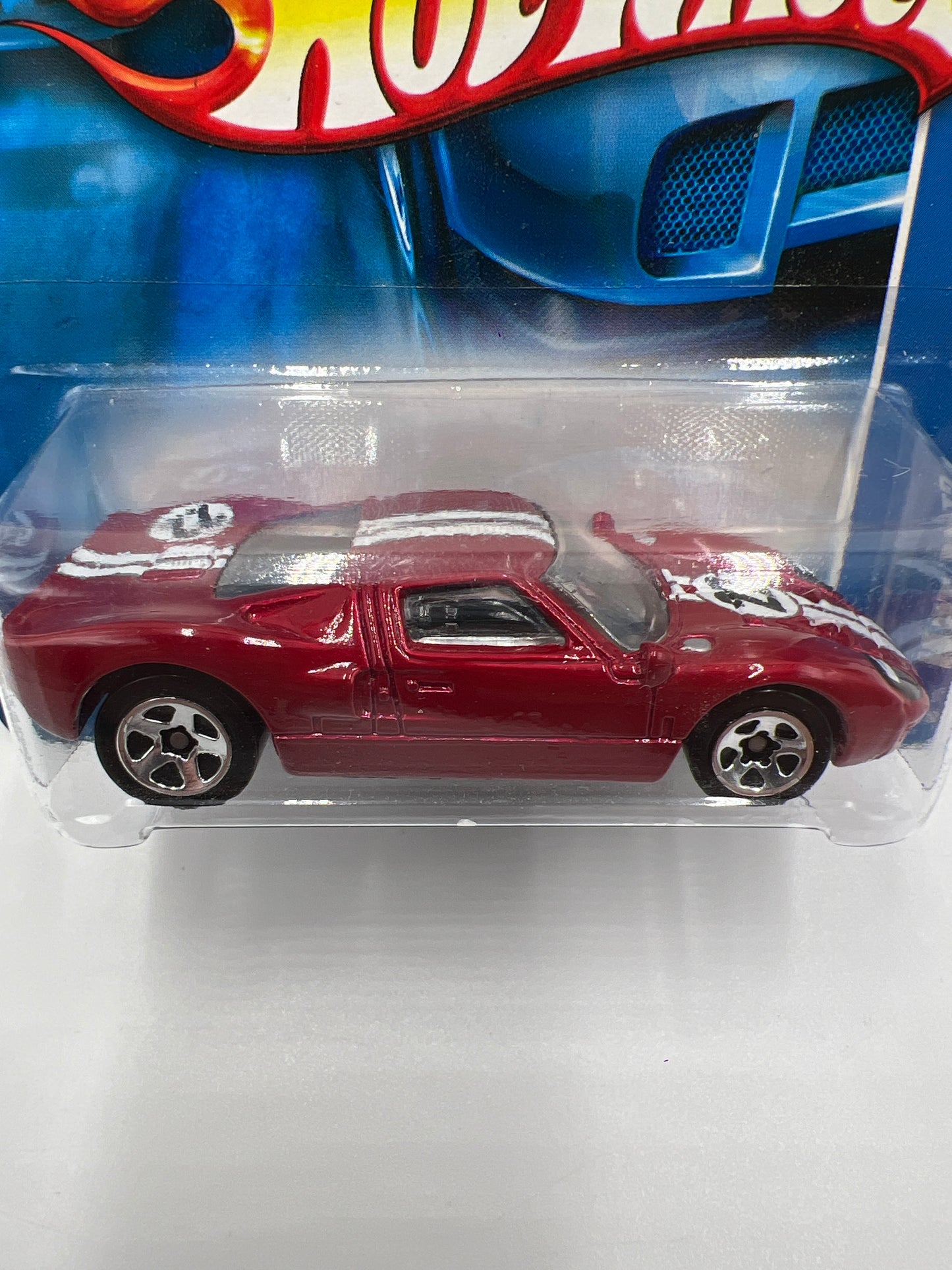 2007 Hot Wheels Stars #134 Short Card Ford GT-40 Red 24A