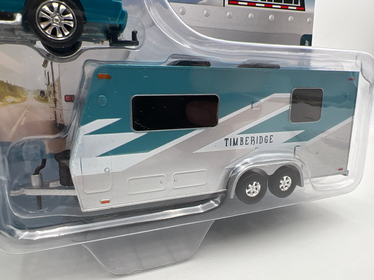 Johnny Lightning Truck And Trailer R1 Version A 2005 Cadillac Escalade W/Camper Trailer