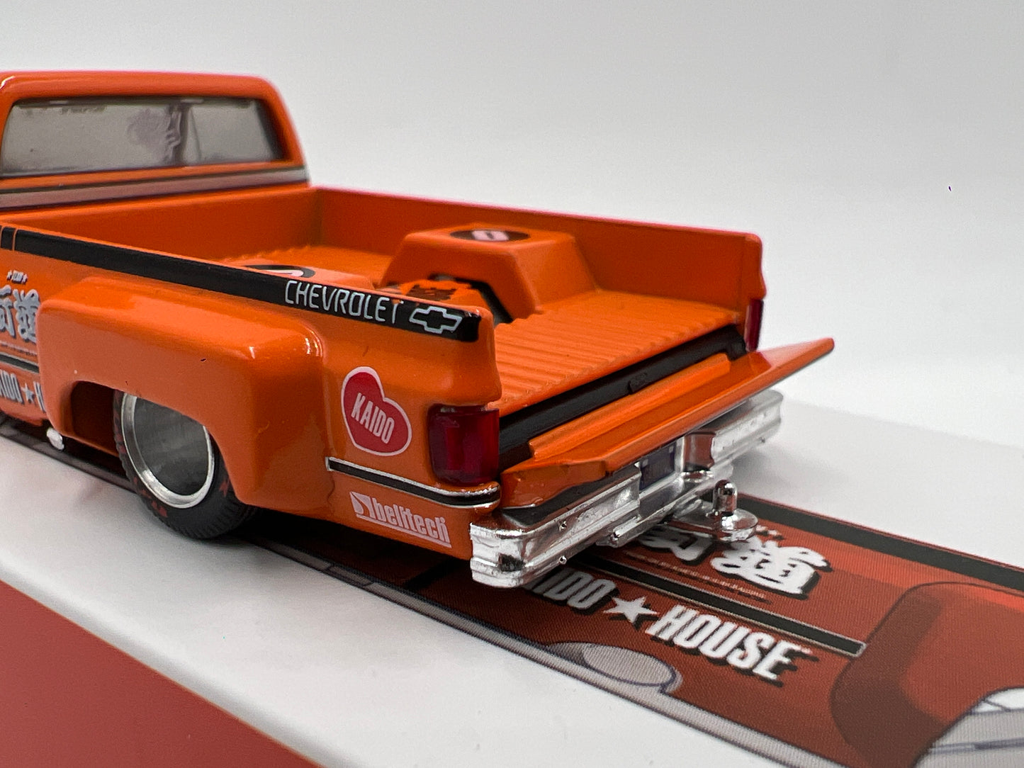 Mini GT x Kaido House #90 Chevrolet Silverado Dually Kaido V2 Orange