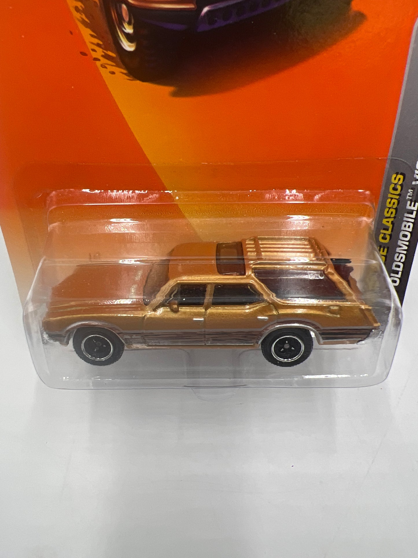 Matchbox #18 Heritage Classics 71 Oldsmobile Vista Cruiser Brown 208H