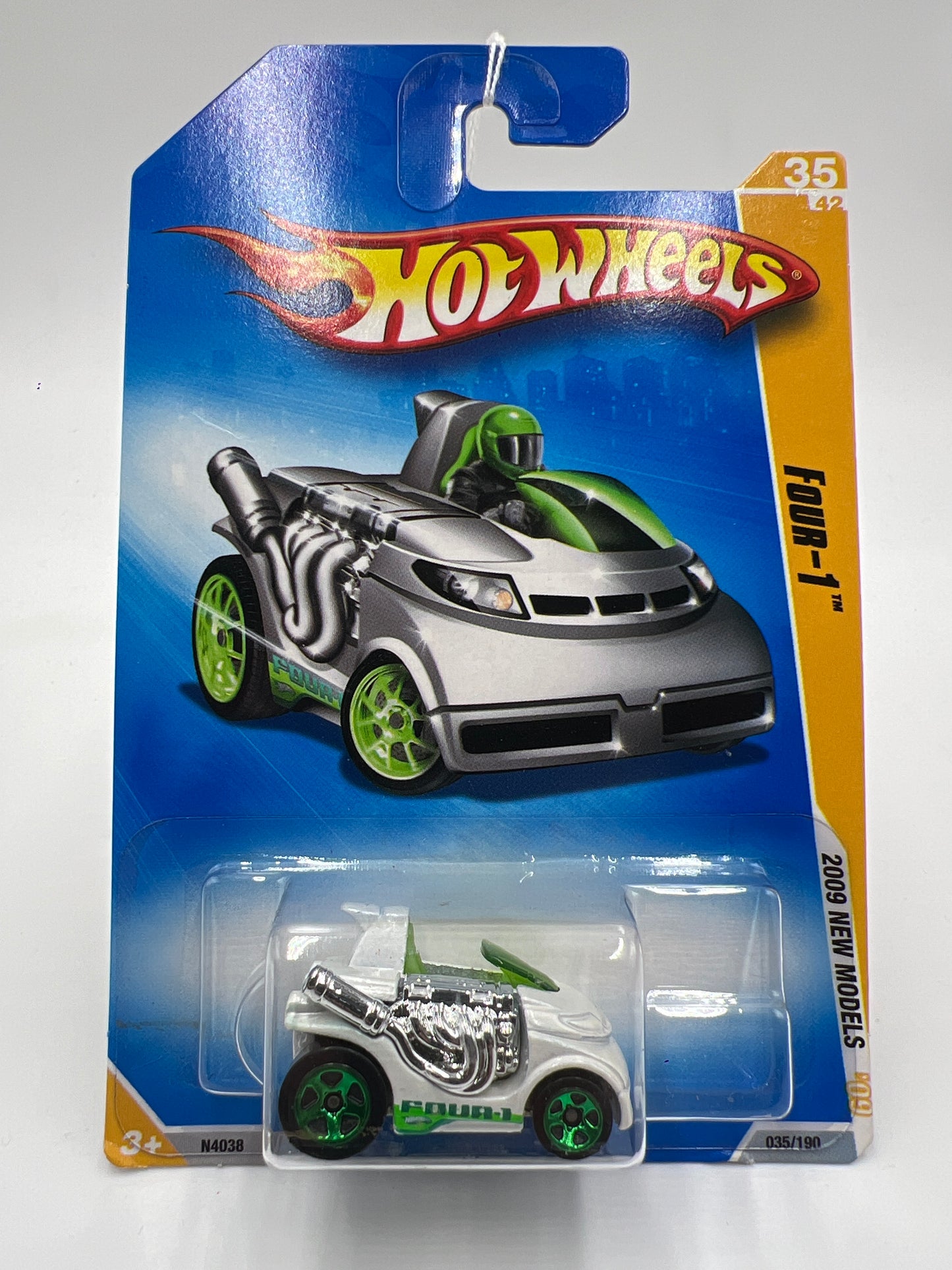 2009 Hot Wheels New Models #35 Four-1 White BB7