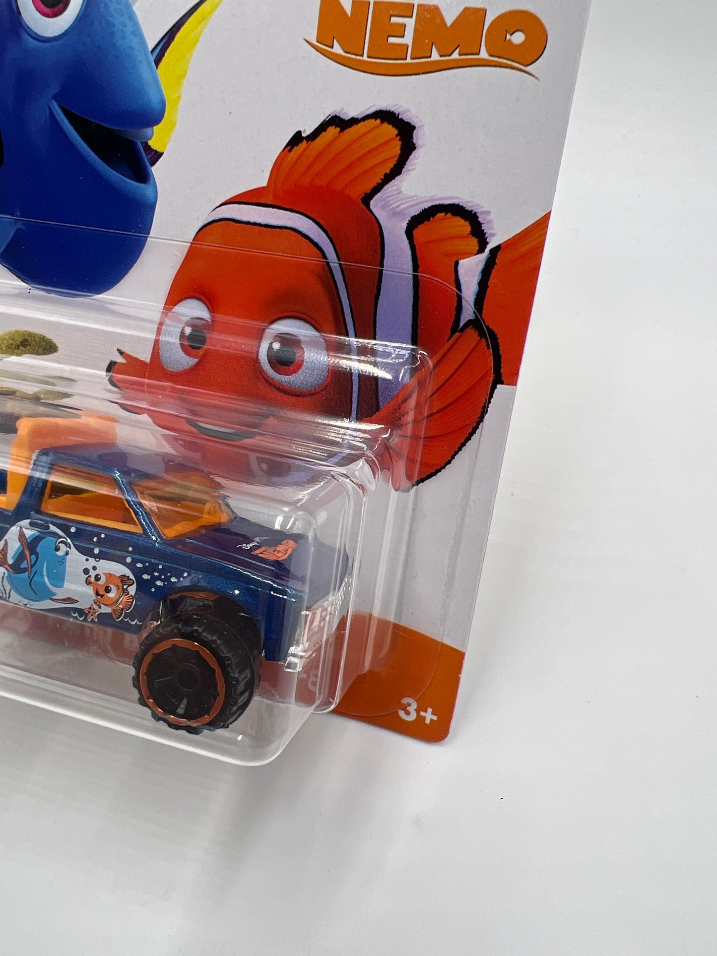 2020 Hot Wheels Disney Pixar #3 Finding Nemo Path Beater 151D