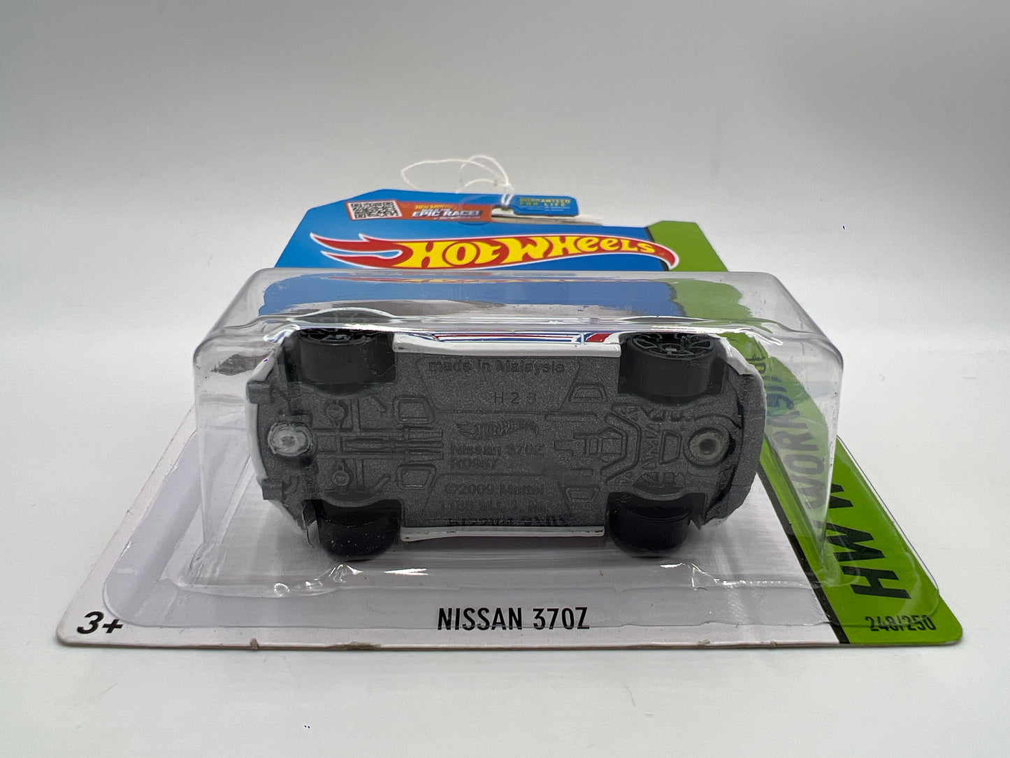 2015 Hot Wheels Workshop #248 Nissan 370Z White 80B