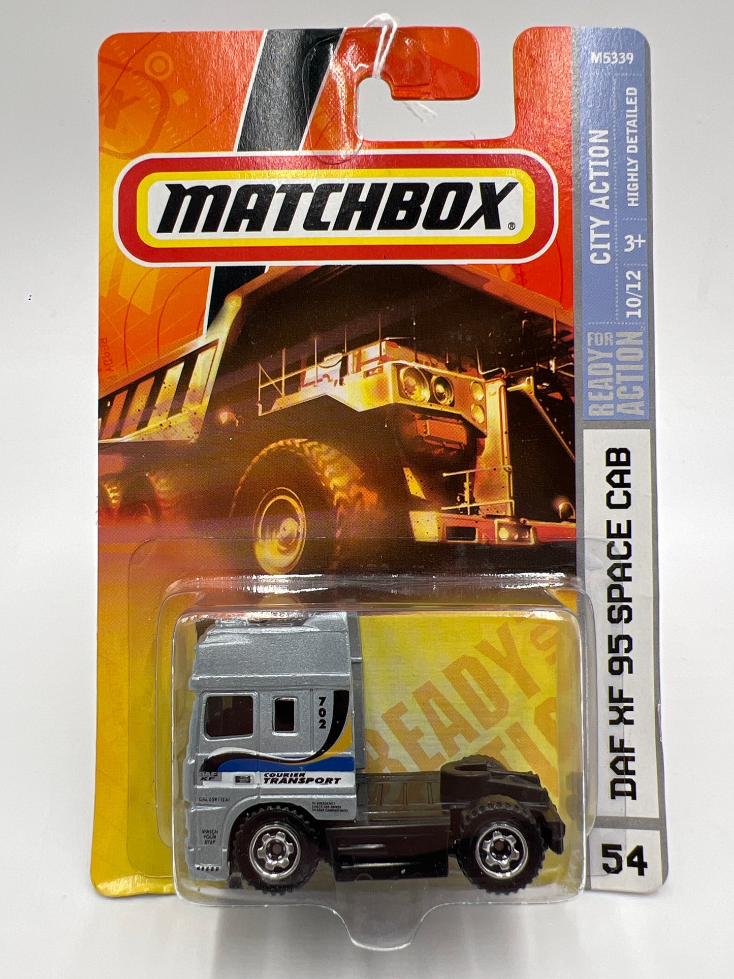 Matchbox City Action #54 DAF XF 95 Space Cab Silver 208C