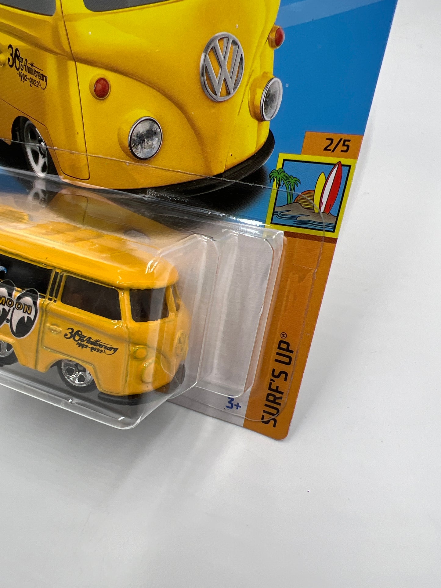 2023 Hot Wheels Surfs Up #49 Kool Kombi Yellow Mooneyes 96H