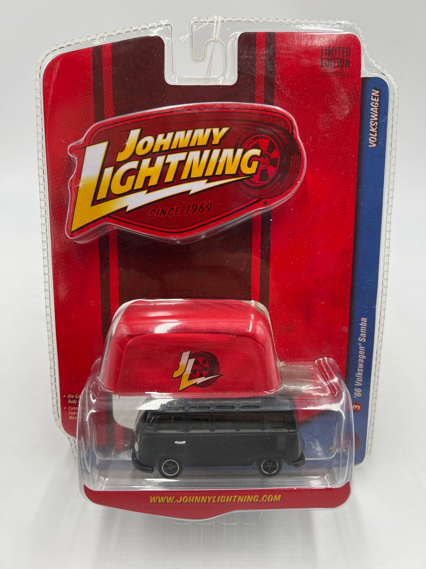 Johnny Lightning Volkswagen 1966 Samba Bus Matte Black 221F