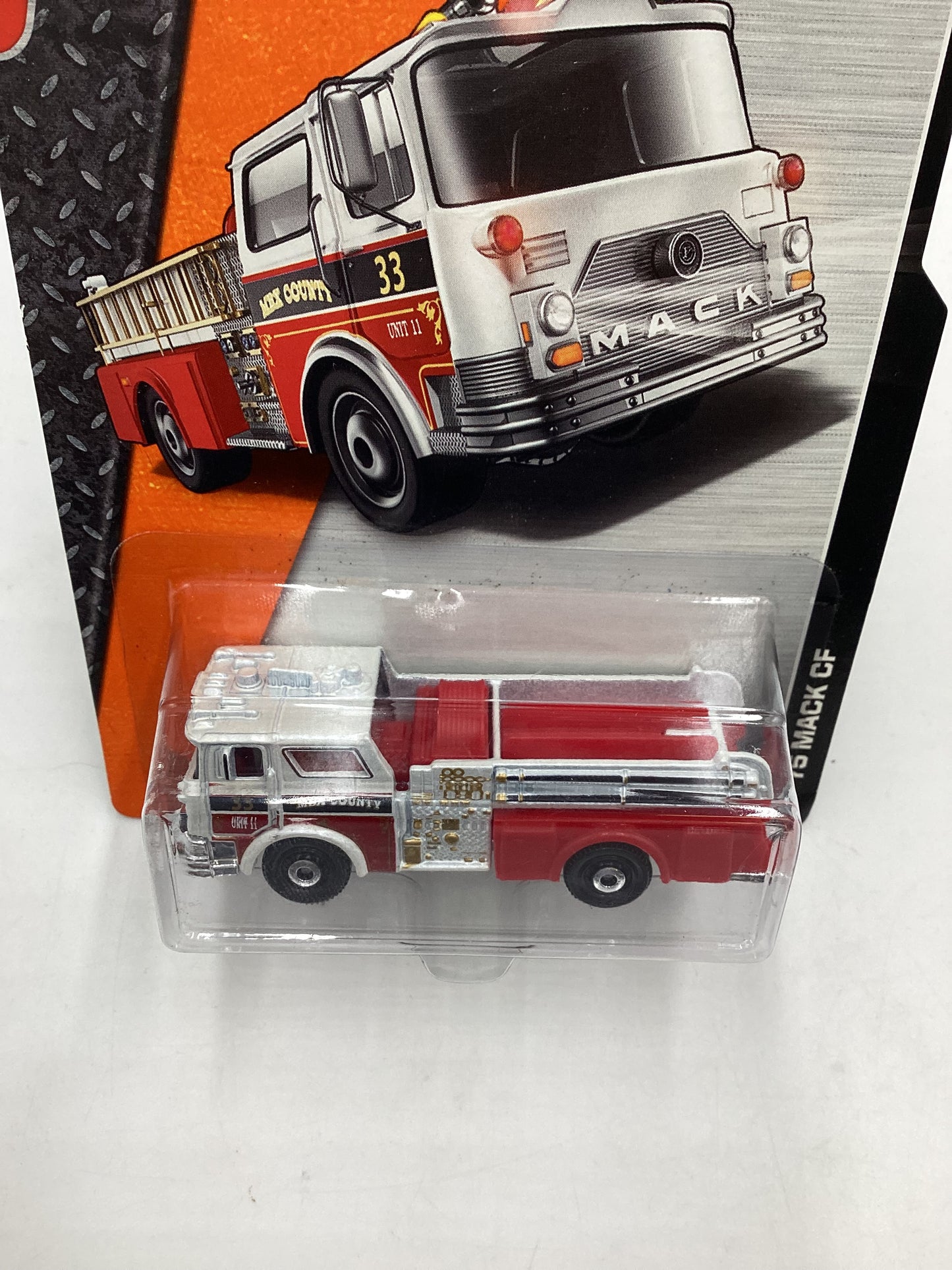 2014 Matchbox MBX Heroic Rescue 75 Mack CF #55 208D